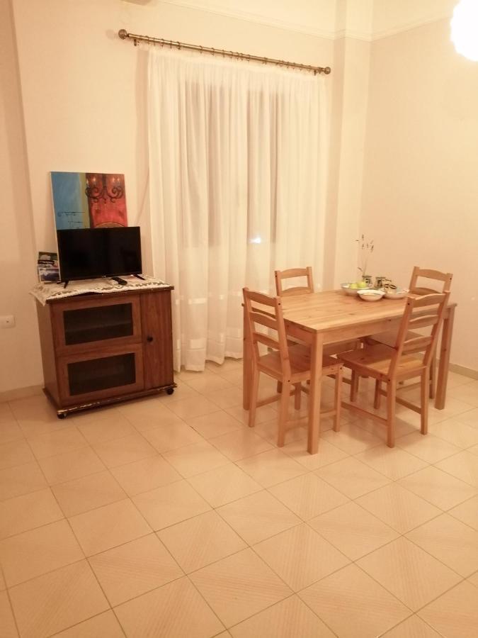 Kalamata Cozy Apartment Exterior photo